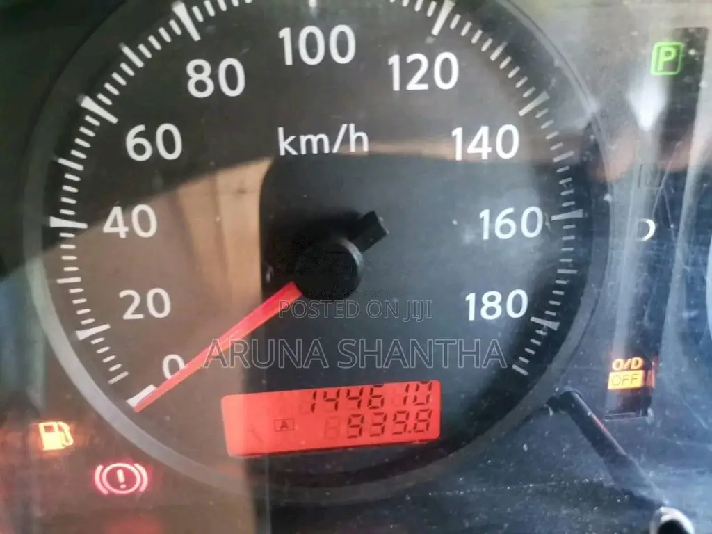 Nissan E25 2015 Van (Used)