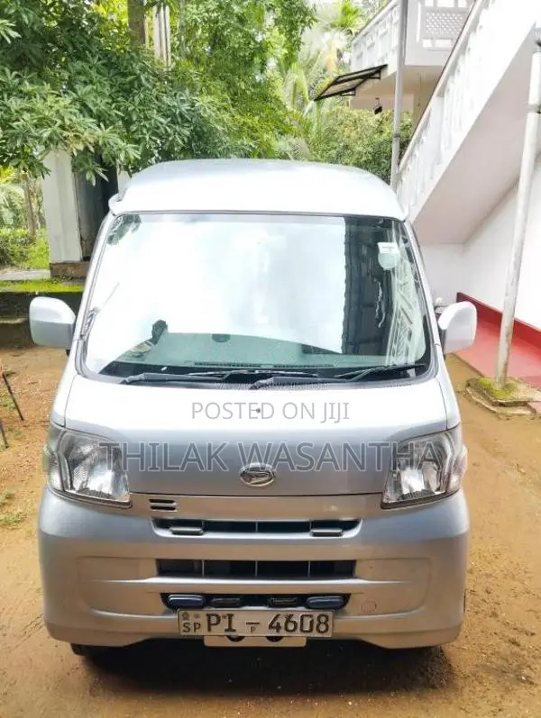 Daihatsu Hijet 2014 Van (Used)