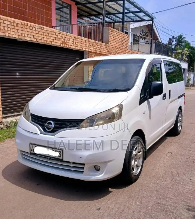 Nissan Nv200 2009 Van (Used)