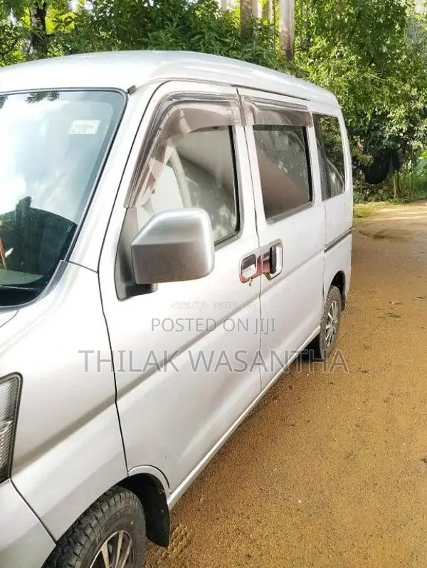 Daihatsu Hijet 2014 Van (Used)