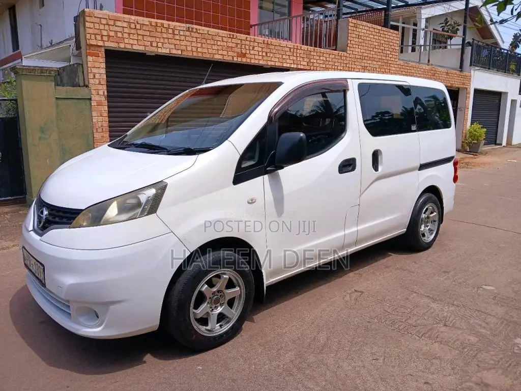 Nissan Nv200 2009 Van (Used)