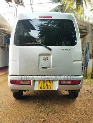 Daihatsu Hijet 2014 Van (Used)