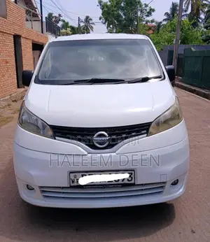 Nissan Nv200 2009 Van (Used)