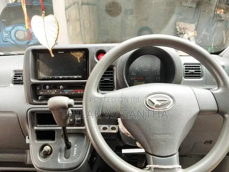 Daihatsu Hijet 2014 Van (Used)