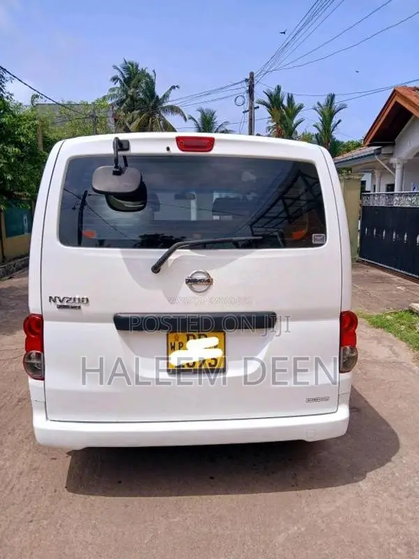 Nissan Nv200 2009 Van (Used)