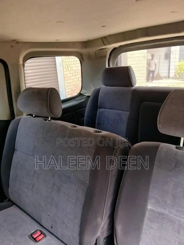 Nissan Nv200 2009 Van (Used)