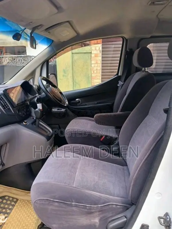 Nissan Nv200 2009 Van (Used)