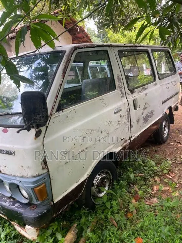 Nissan Cherry Vanette 1983 Van (Used)