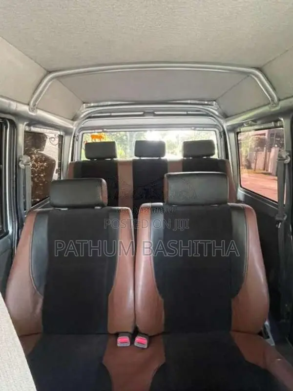 Nissan Clipper 2013 Van (Used)