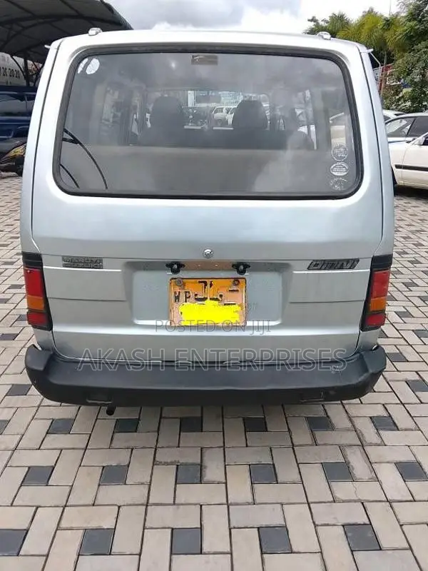Suzuki Omni 2004 Van (Used)