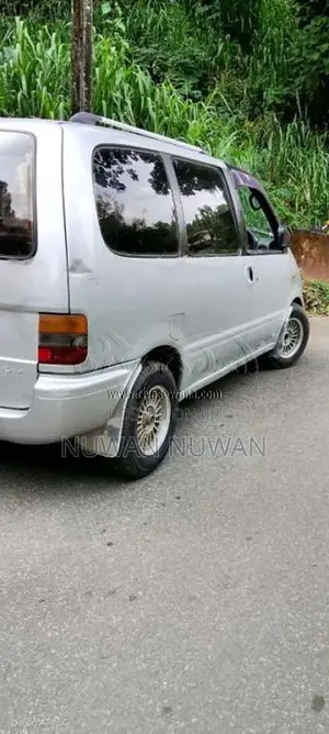 Nissan Serena 1996 Van (Used)