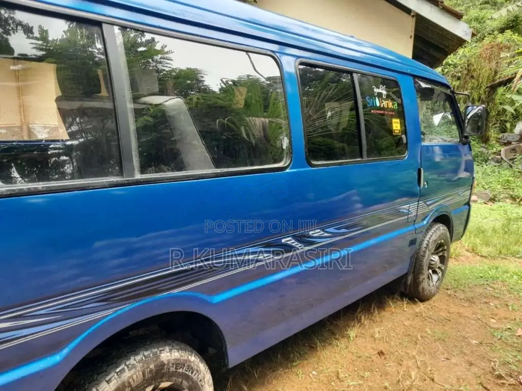 Mazda Brawny 1996 Van (Used)