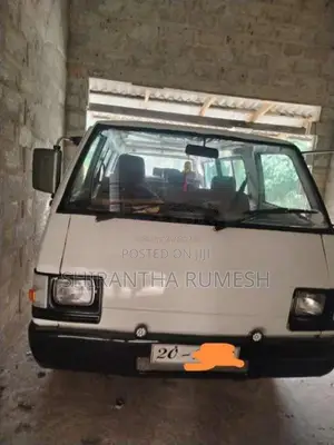 Mitsubishi L300 1982 Van (Used)