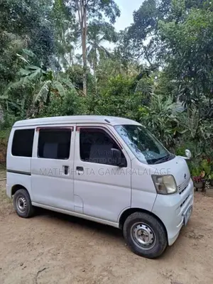 Daihatsu Hijet 2011 Van (Used)