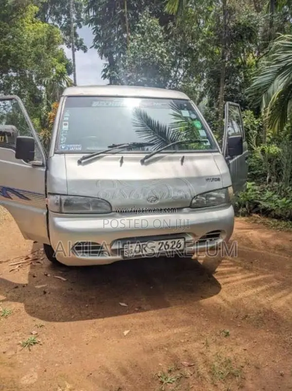 Hyundai H100 2004 Van (Used)