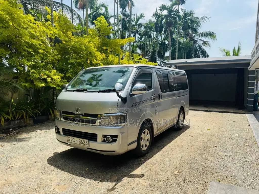Toyota KDH 2007 Van (Used)