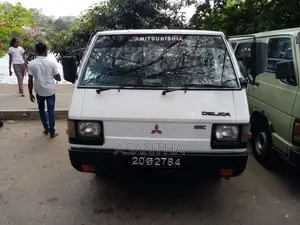 Mitsubishi L300 1983 Van (Used)