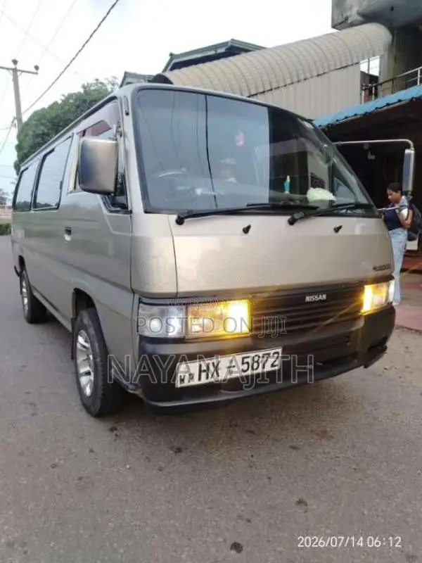 Nissan Caravan 1999 Van (Used)