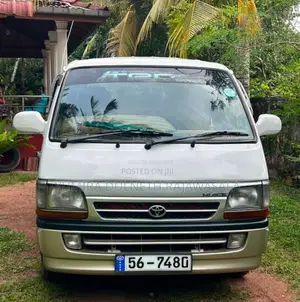 Toyota Dolphin 1990 Van (Used)
