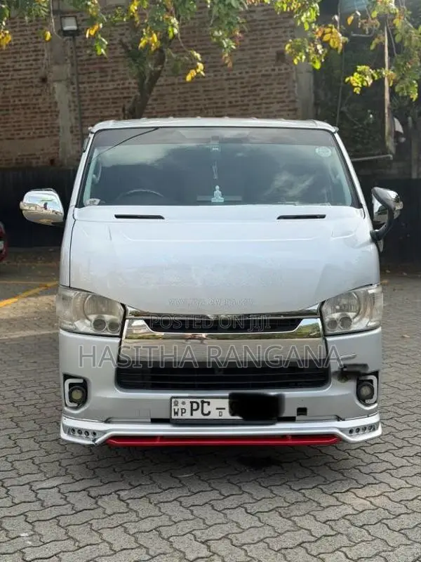 Toyota KDH 2007 Van (Used)
