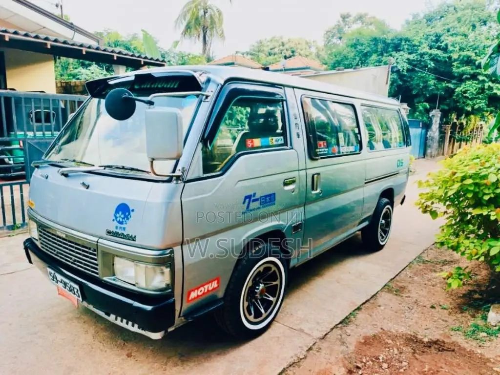 Nissan Caravan 1994 Van (Used)