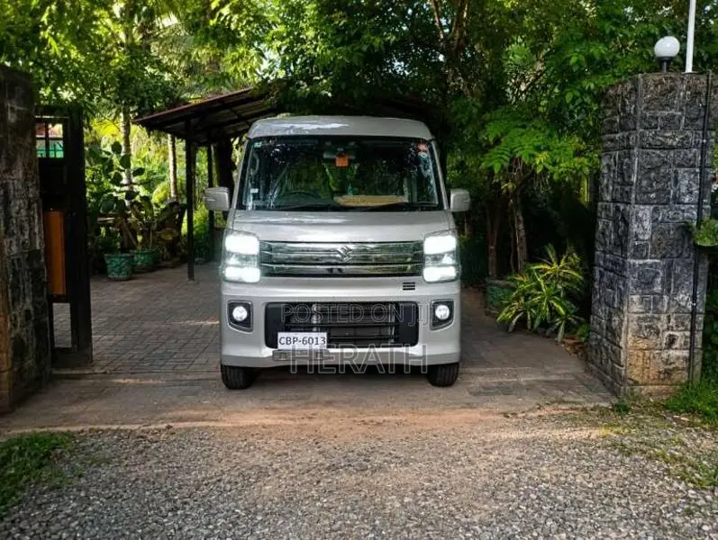 Suzuki Every Wagon Pz 2025 Van (Used)