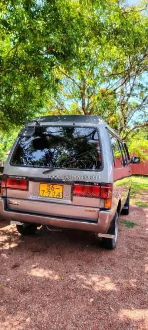 Nissan Vanette 1990 Van (Used)