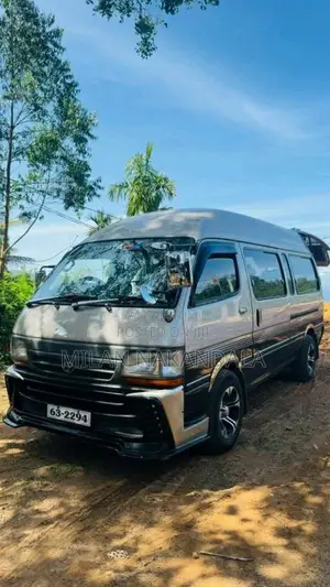 Toyota Dolphin High Roof 1999 Van (Used)