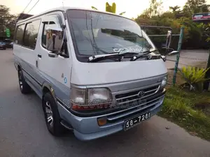 Toyota Dolphin 1990 Van (Used)