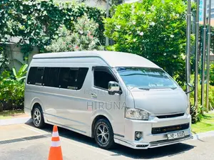 Toyota Kdh 223 2014 Van (Used)