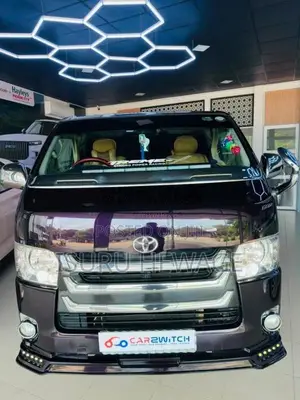 Toyota KDH DARK PRiME 2016 Van (Used)
