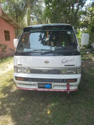 Nissan Caravan 1995 Van (Used)