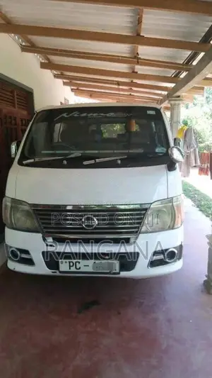 Nissan E25 2007 Van (Used)