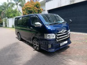 Toyota KDH 2015 Van (Used)