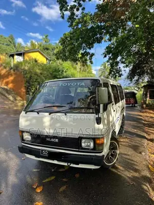 Toyota HIACE 1988 Van (Used)