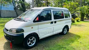 Mitsubishi L400 1994 Van (Used)