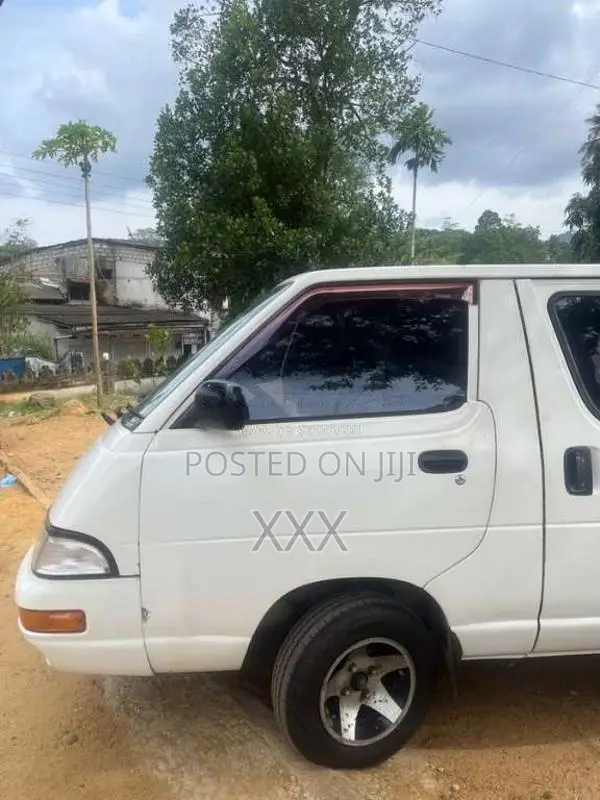 Toyota TownAce Lotto 1992 Van (Used)
