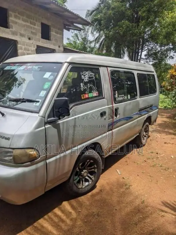 Hyundai H100 2004 Van (Used)