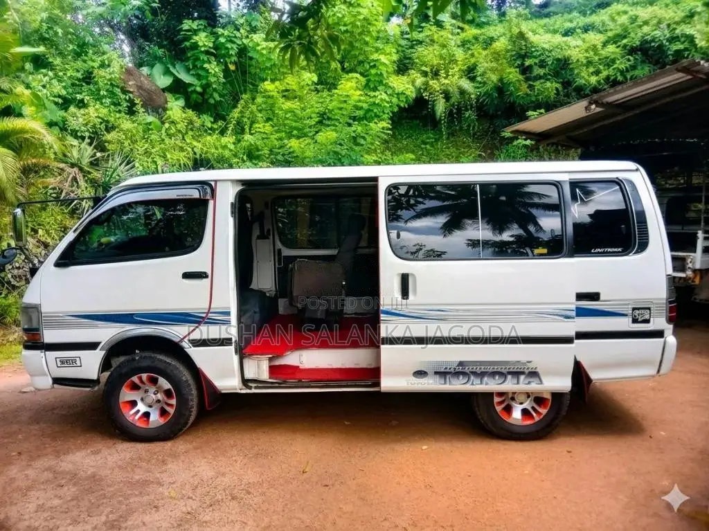 Toyota DOLPHIN HIACE LH113 LONG 1992 Van (Used)