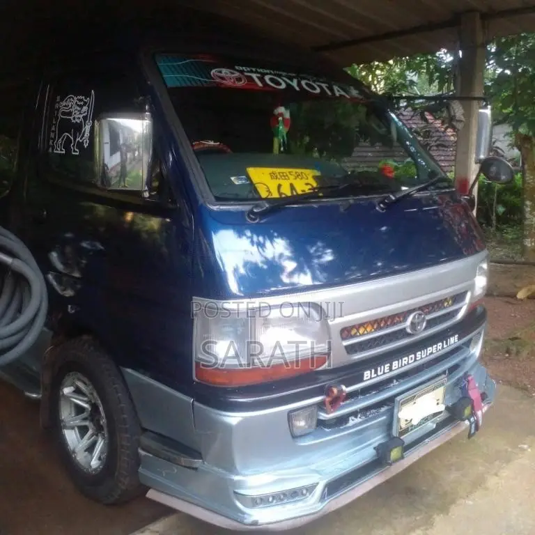 Toyota Dolphin High Roof 1998 Van (Used)