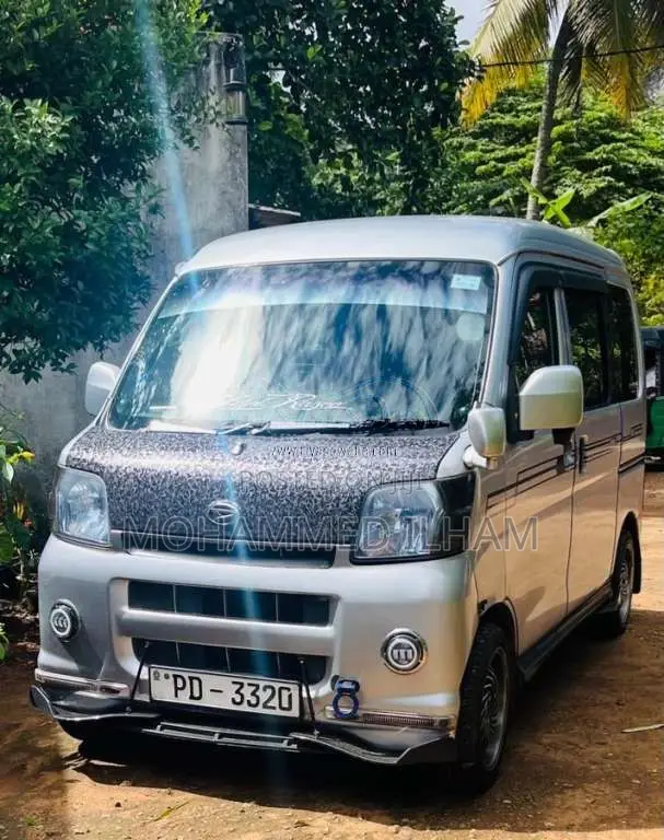 Daihatsu Cargo 2012 Van (Used)