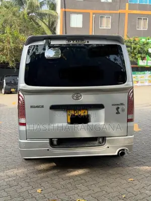 Toyota KDH 2007 Van (Used)