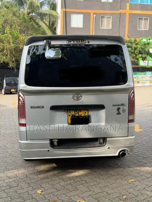 Toyota KDH 2007 Van (Used)