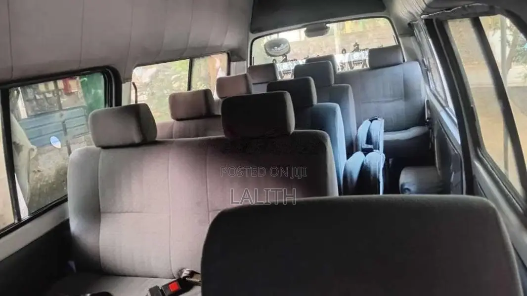 Nissan Caravan 1997 Van (Used)