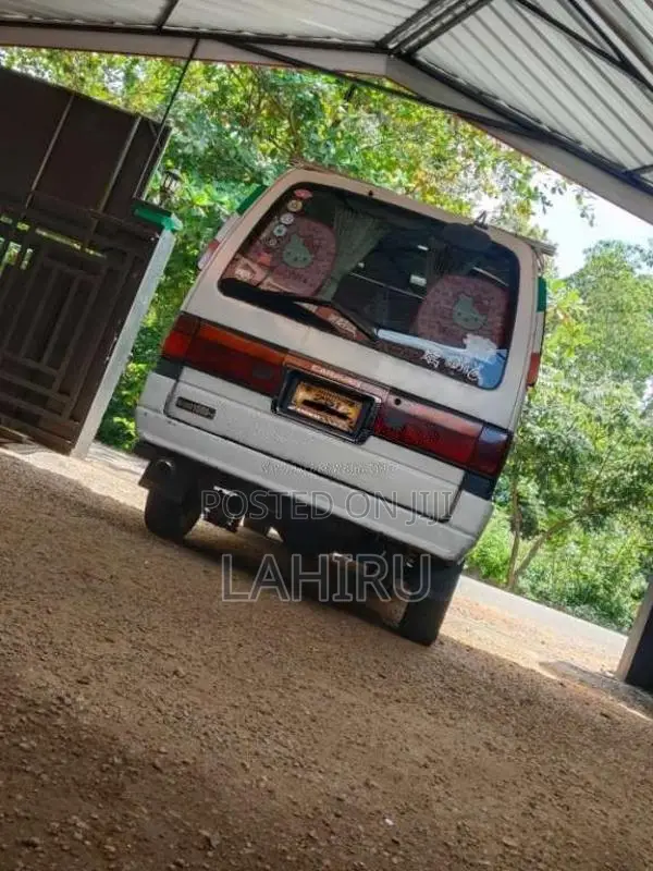Nissan Caravan 1994 Van (Used)