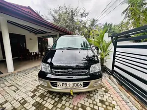 Toyota Noah 2001 Van (Used)