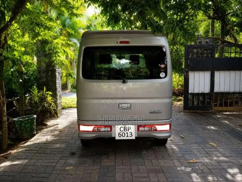 Suzuki Every Wagon Pz 2025 Van (Used)