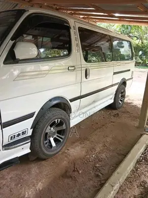 Toyota Hiace 2002 Van (Used)