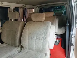 Toyota KDH TRH 2011 Van (Used)