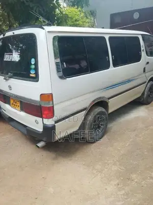 Toyota Dolphin 1994 Van (Used)